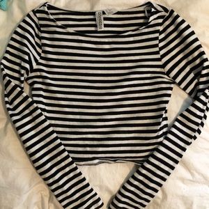 Divided by H&M long sleeve crop top